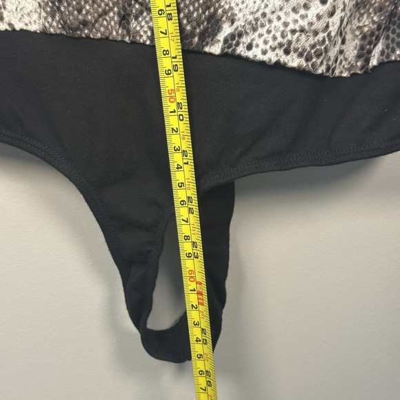 ee:some‎ Bodysuit Snake Skin Look Opaque Sheer Women's Size Medium - Picture 7 of 9